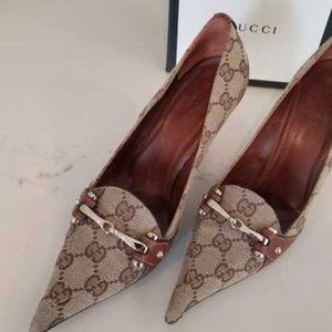 Gucci Logo and Leather Heels